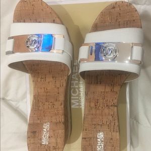 Michael kors platform wedges in white in sz 9